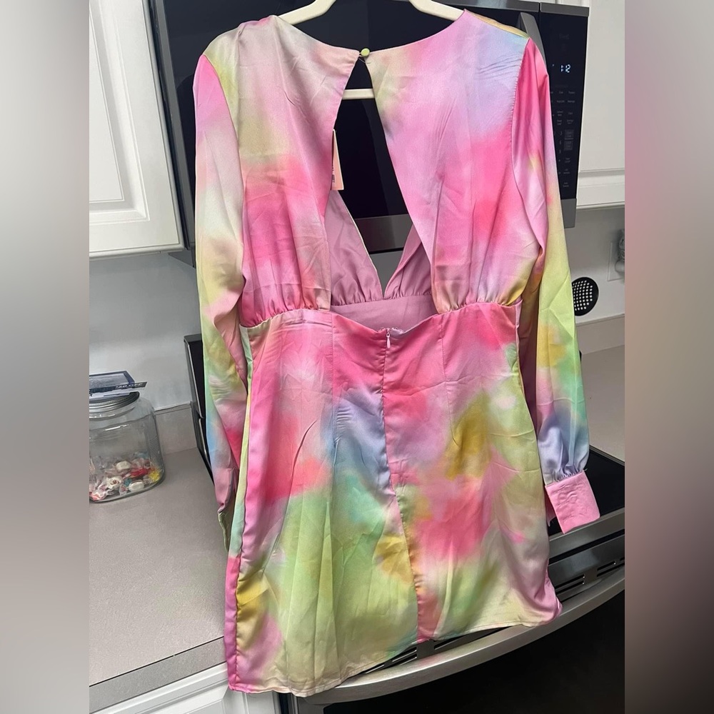 NWT Large Showpo dress 💕 - Picture 4 of 4